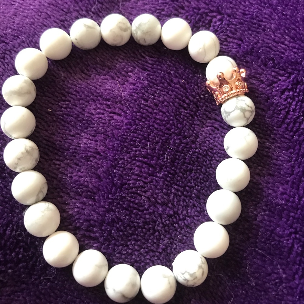 Women’s crown bracelet